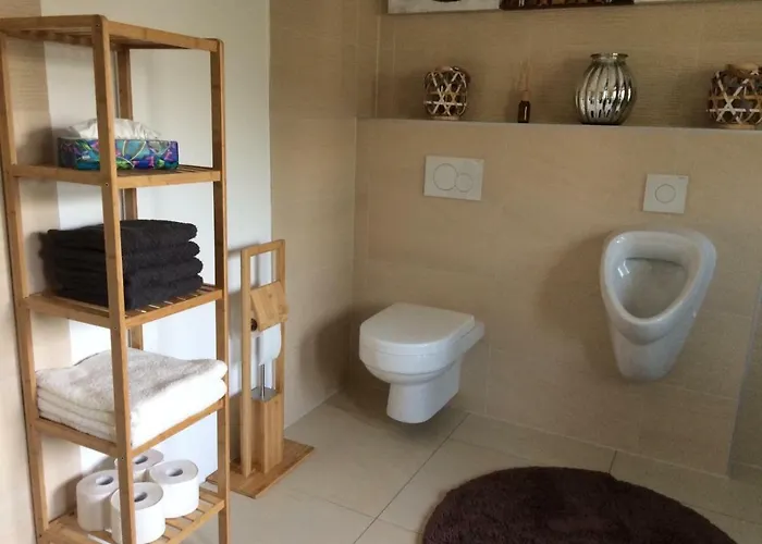 - Bonn Apartment Troisdorf